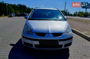 Хэтчбек Mitsubishi Colt 2006 в 