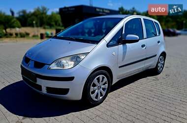 Хэтчбек Mitsubishi Colt 2006 в 