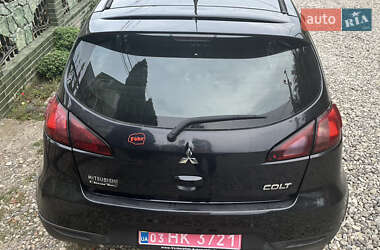 Хэтчбек Mitsubishi Colt 2010 в 