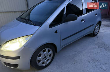 Хэтчбек Mitsubishi Colt 2006 в 