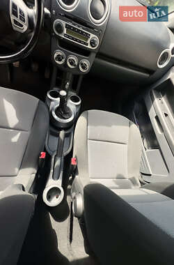 Хэтчбек Mitsubishi Colt 2011 в 