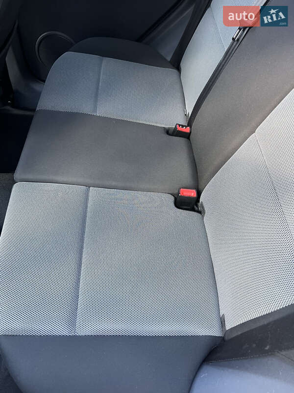 Хэтчбек Mitsubishi Colt 2011 в Ровно