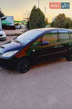 Хетчбек Mitsubishi Colt 2004 в 