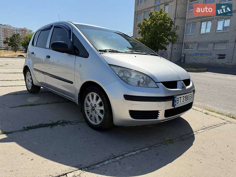 Хетчбек Mitsubishi Colt 2005 в Херсоні