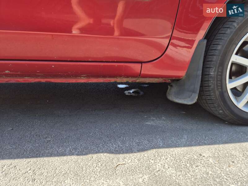 Хэтчбек Mitsubishi Colt 2008 в Новом Ярычеве фото 8 Хэтчбек Mitsubishi Colt 2008 в Новом Ярычеве