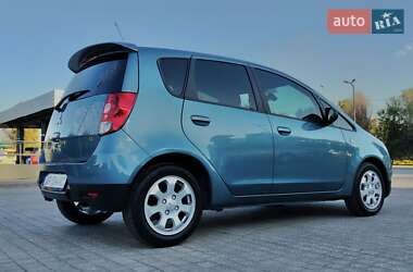 Хетчбек Mitsubishi Colt 2009 в 
