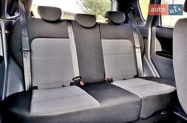 Хетчбек Mitsubishi Colt 2009 в 