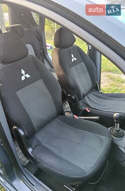 Хэтчбек Mitsubishi Colt 2008 в 