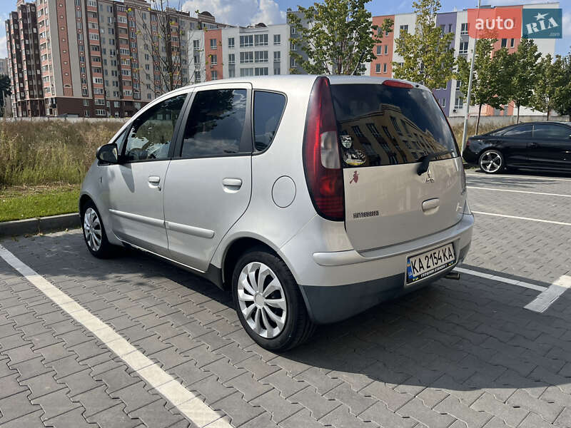 Хэтчбек Mitsubishi Colt 2007 в Софиевской Борщаговке