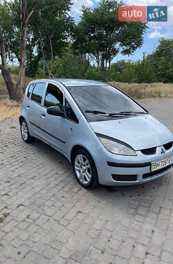 Хэтчбек Mitsubishi Colt 2004 в 