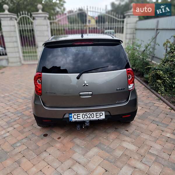 Хетчбек Mitsubishi Colt 2010 в Чернівцях