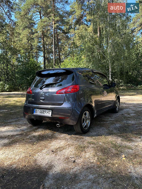Хэтчбек Mitsubishi Colt 2006 в Киеве