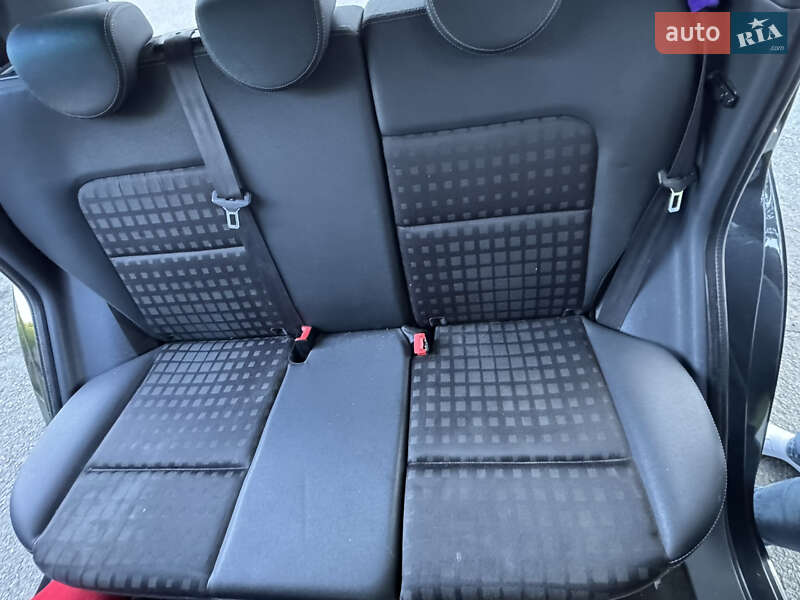 Хэтчбек Mitsubishi Colt 2009 в Киеве