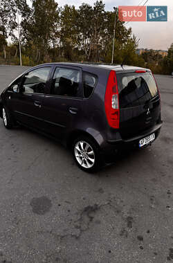 Хэтчбек Mitsubishi Colt 2005 в 