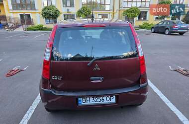 Хэтчбек Mitsubishi Colt 2005 в 