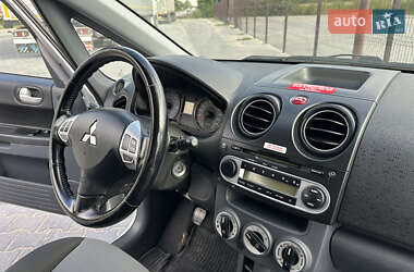 Хетчбек Mitsubishi Colt 2010 в 