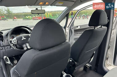 Хетчбек Mitsubishi Colt 2010 в 