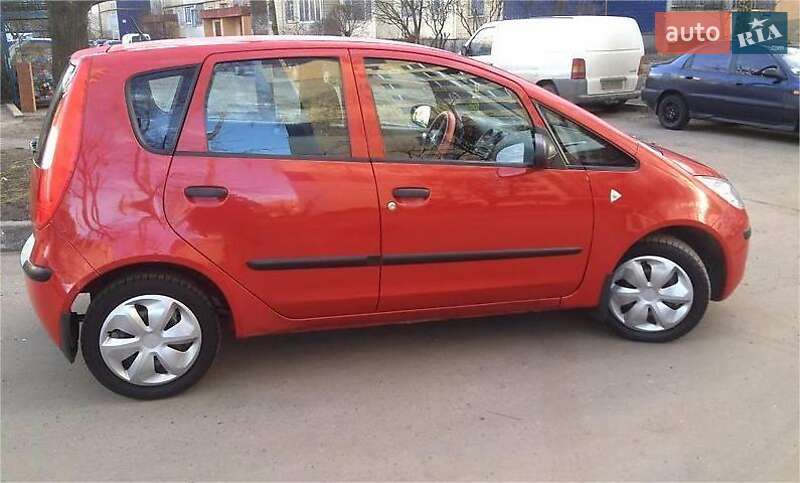 Хэтчбек Mitsubishi Colt 2007 в 
