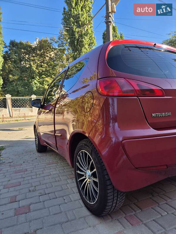 Хэтчбек Mitsubishi Colt 2008 в Одессе фото 3 Хэтчбек Mitsubishi Colt 2008 в Одессе