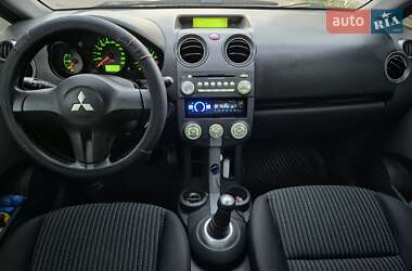 Хэтчбек Mitsubishi Colt 2008 в 