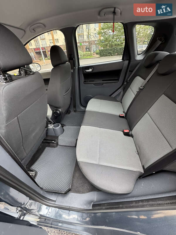 Хетчбек Mitsubishi Colt 2012 в Вишневому