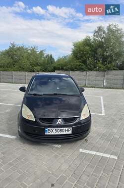 Хэтчбек Mitsubishi Colt 2007 в 