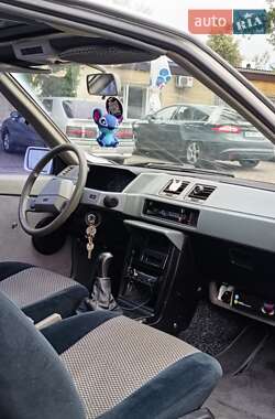 Хэтчбек Mitsubishi Colt 1987 в 