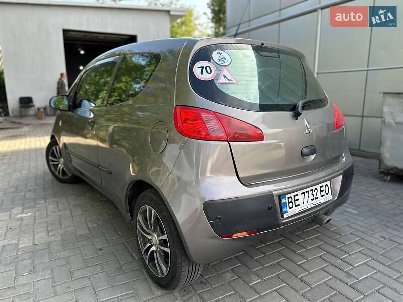 Хэтчбек Mitsubishi Colt 2005 в Николаеве