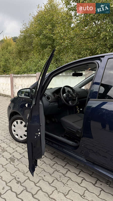 Хэтчбек Mitsubishi Colt 2012 в Черновцах