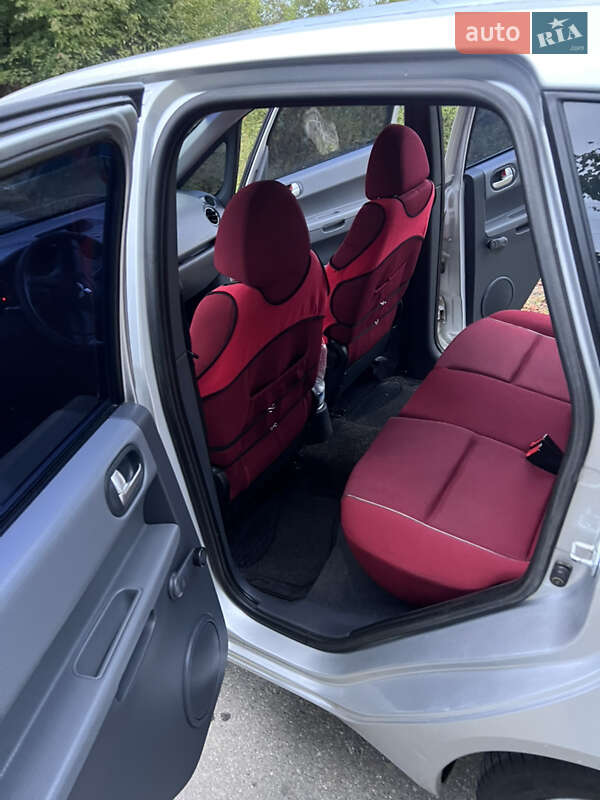 Хэтчбек Mitsubishi Colt 2006 в Баре