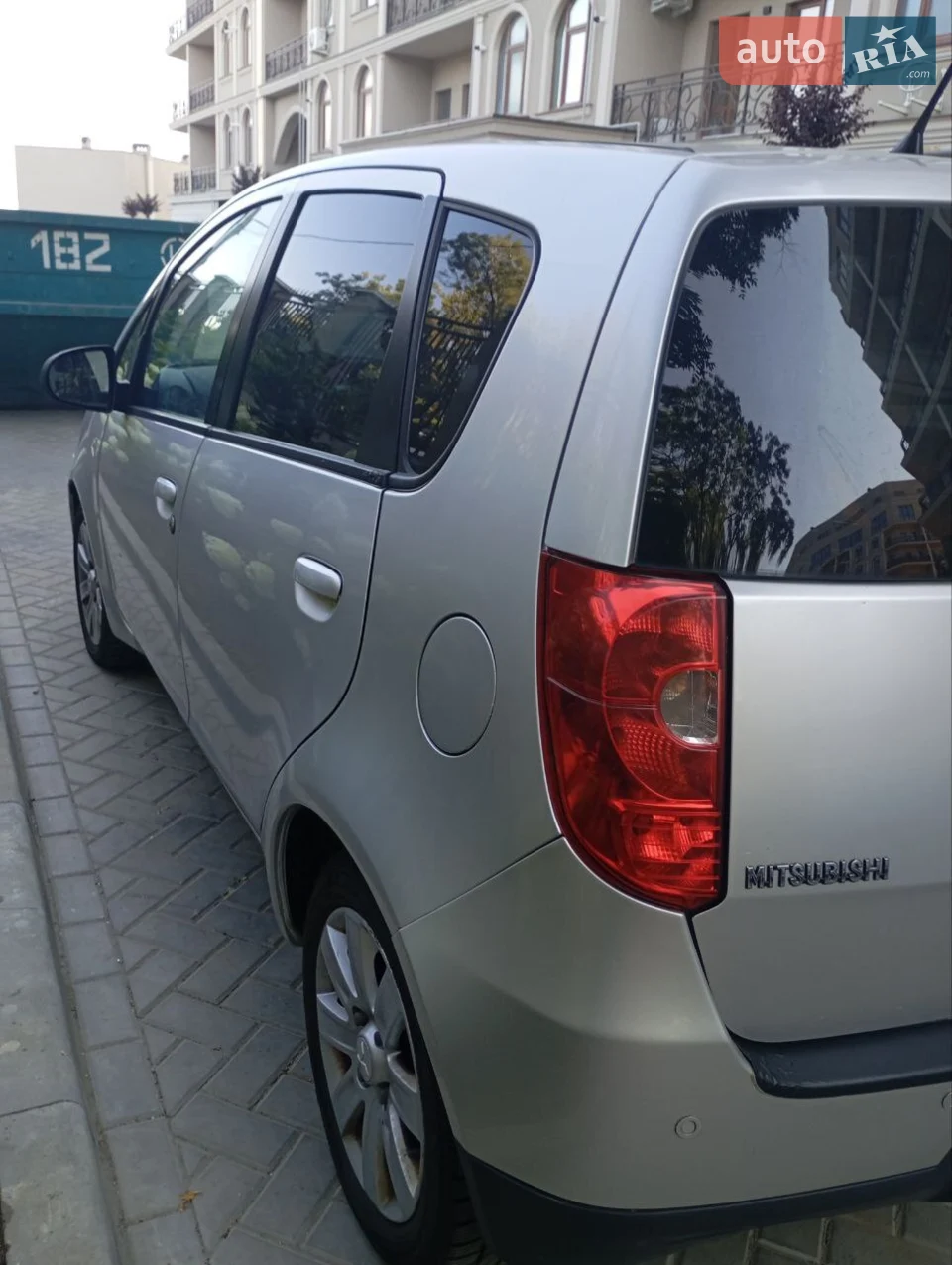 2011 Mitsubishi Colt - мініатюра 23