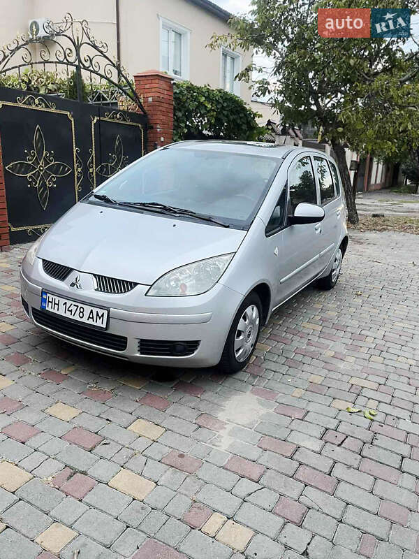 Хэтчбек Mitsubishi Colt 2008 в Одессе