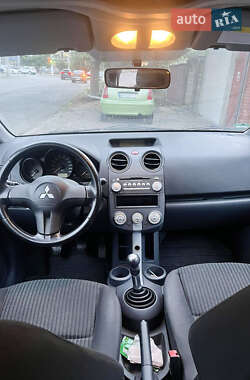 Хетчбек Mitsubishi Colt 2008 в 
