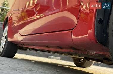 Хэтчбек Mitsubishi Colt 2009 в Львове