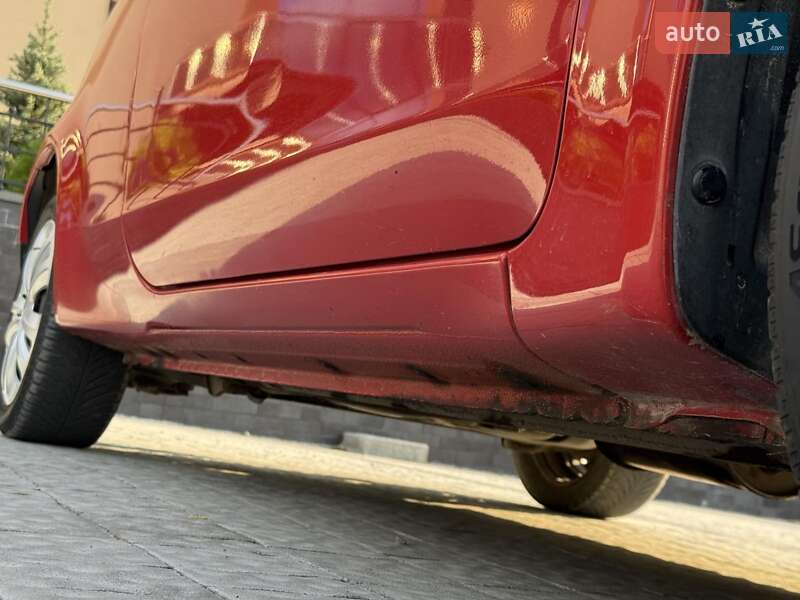 Хэтчбек Mitsubishi Colt 2009 в Львове