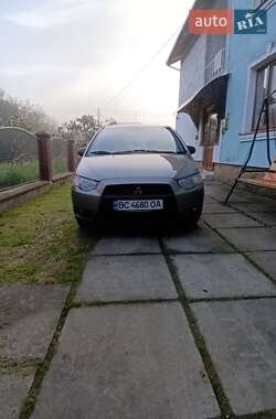 Хетчбек Mitsubishi Colt 2009 в 
