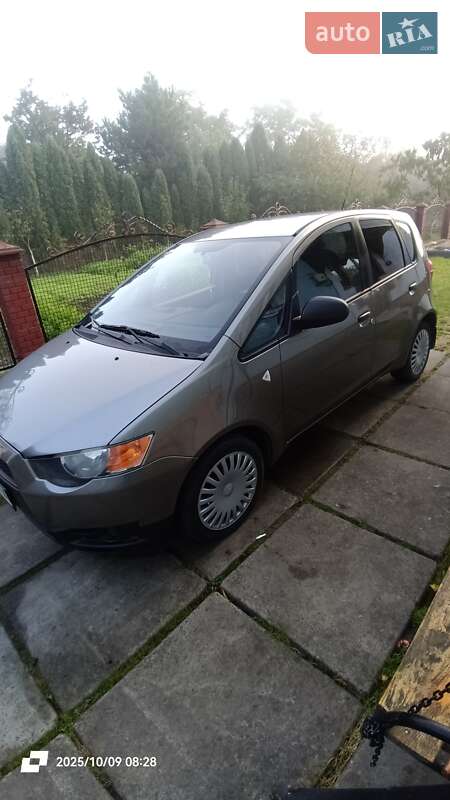 Хэтчбек Mitsubishi Colt 2009 в Львове