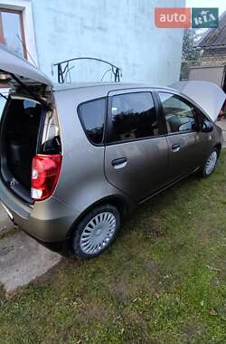 Хетчбек Mitsubishi Colt 2009 в 