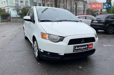 Хэтчбек Mitsubishi Colt 2010 в 
