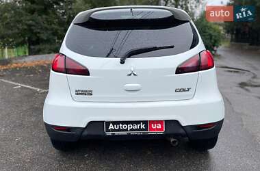 Хэтчбек Mitsubishi Colt 2010 в 