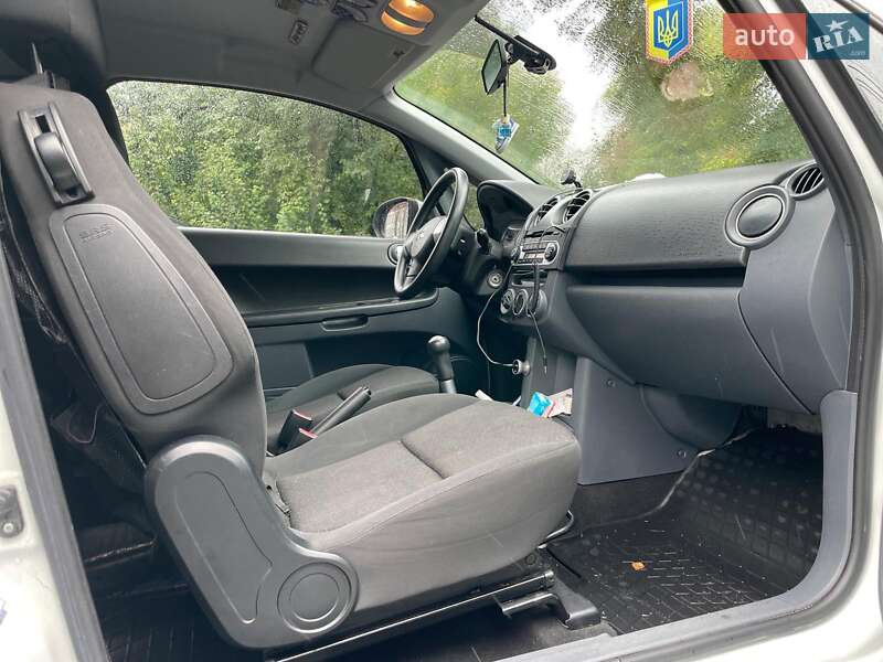 Хэтчбек Mitsubishi Colt 2010 в Киеве