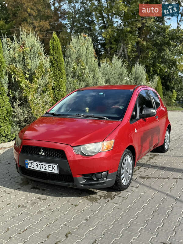 Хэтчбек Mitsubishi Colt 2009 в Кицмани фото Хэтчбек Mitsubishi Colt 2009 в Кицмани