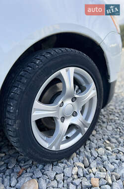 Хэтчбек Mitsubishi Colt 2010 в 