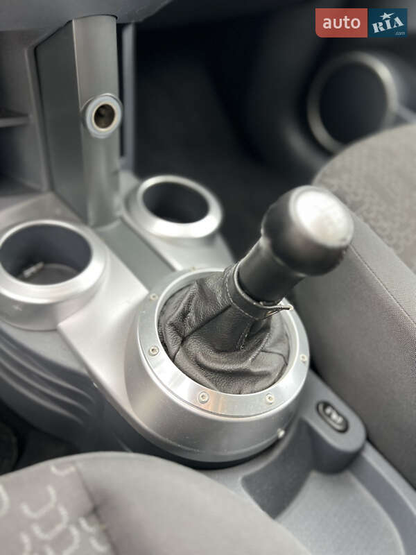 Хетчбек Mitsubishi Colt 2010 в Чернівцях фото 13 Хетчбек Mitsubishi Colt 2010 в Чернівцях