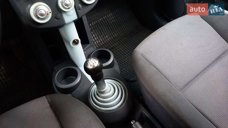 Хетчбек Mitsubishi Colt 2006 в Львові фото 12 Хетчбек Mitsubishi Colt 2006 в Львові