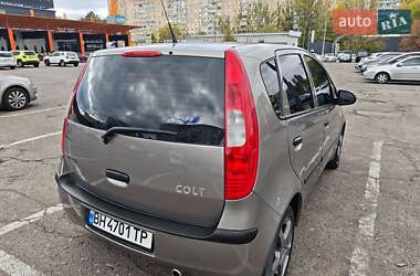 Хетчбек Mitsubishi Colt 2008 в  фото 3 Хетчбек Mitsubishi Colt 2008 в