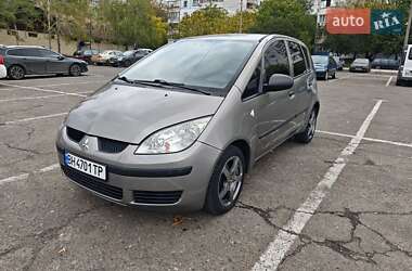 Хетчбек Mitsubishi Colt 2008 в  фото 8 Хетчбек Mitsubishi Colt 2008 в