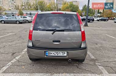 Хетчбек Mitsubishi Colt 2008 в  фото 19 Хетчбек Mitsubishi Colt 2008 в