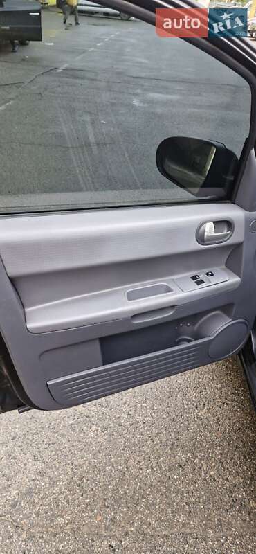 Хэтчбек Mitsubishi Colt 2005 в Чернигове