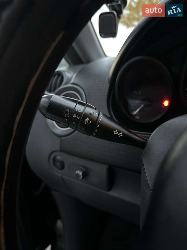 Хетчбек Mitsubishi Colt 2008 в Києві фото 13 Хетчбек Mitsubishi Colt 2008 в Києві